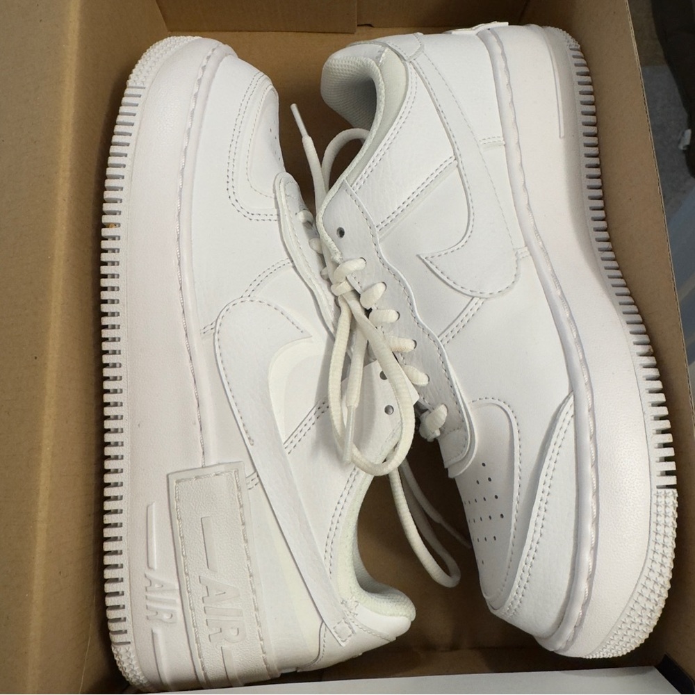 Platform Nike Air Force 1 White Sneakers